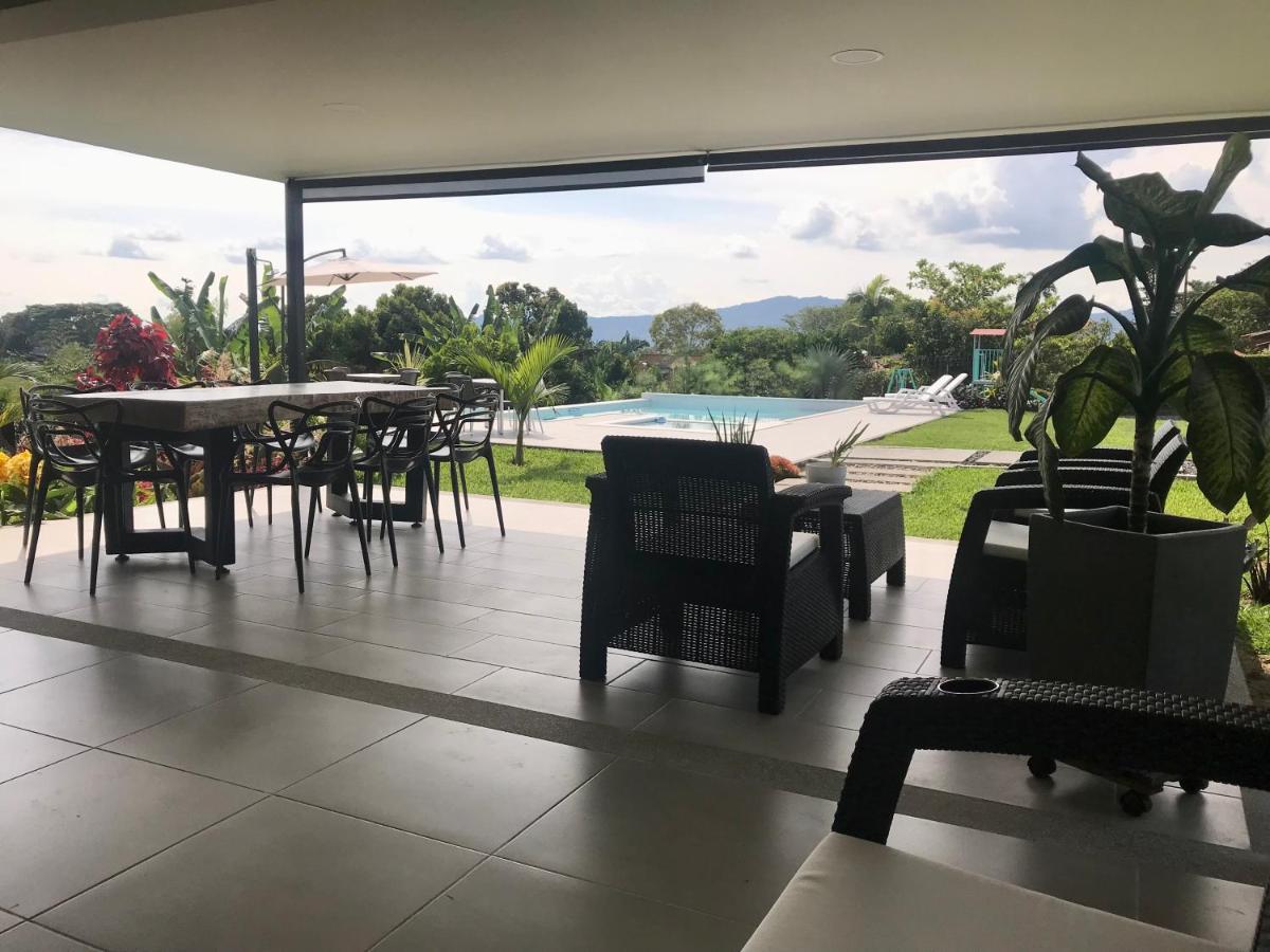 Torcaza Casa De Campo Quimbaya Exterior foto