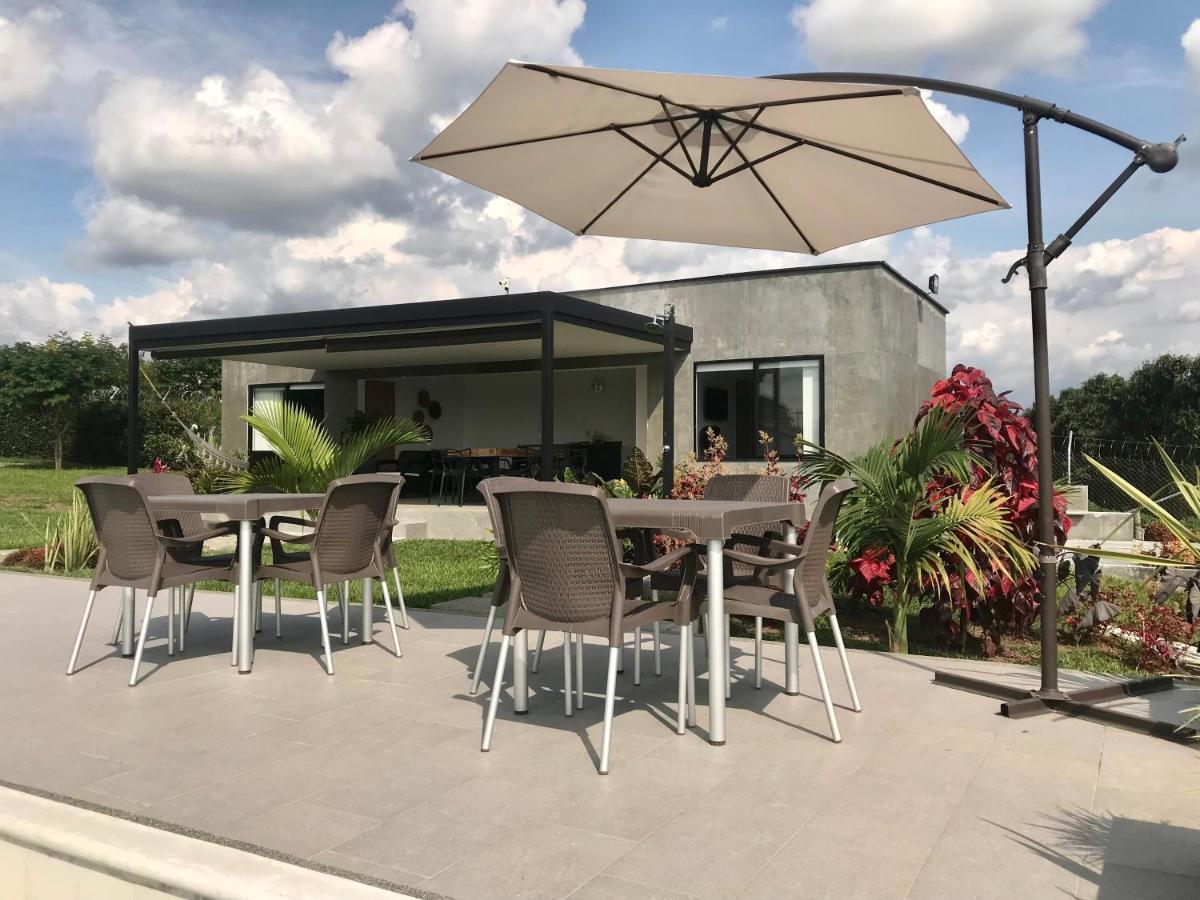 Torcaza Casa De Campo Quimbaya Exterior foto